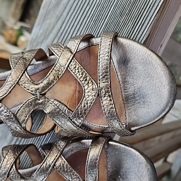 Sofft Strappy Sandals | Leather - Picture 8 of 11